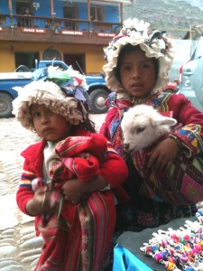 Little girls in Pisac market